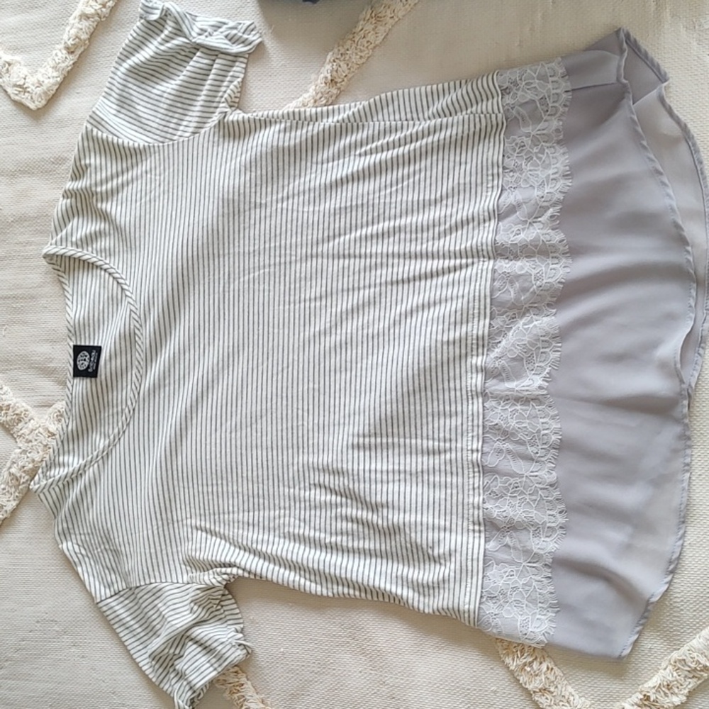 Bobeau Gray and White Striped Top